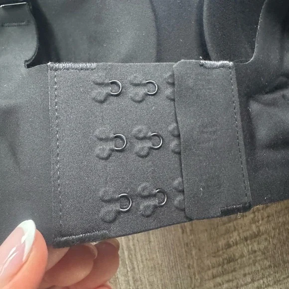 NWT SHECURVE Seamless Deep V Push-up Wireless Bra - BLACK - Picture 11 of 11